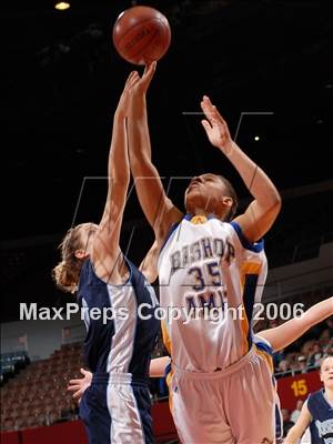 Thumbnail 1 in Yosemite vs. Bishop Amat (CIF SoCal D3 Final) photogallery.