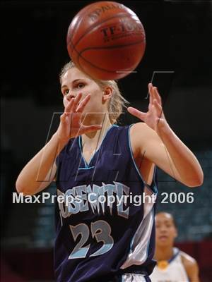 Thumbnail 3 in Yosemite vs. Bishop Amat (CIF SoCal D3 Final) photogallery.