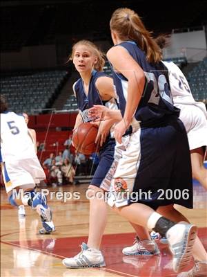 Thumbnail 2 in Yosemite vs. Bishop Amat (CIF SoCal D3 Final) photogallery.