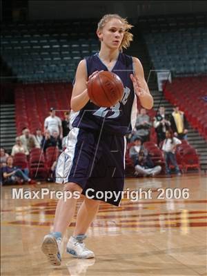 Thumbnail 3 in Yosemite vs. Bishop Amat (CIF SoCal D3 Final) photogallery.