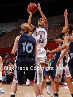 Thumbnail 3 in Yosemite vs. Bishop Amat (CIF SoCal D3 Final) photogallery.