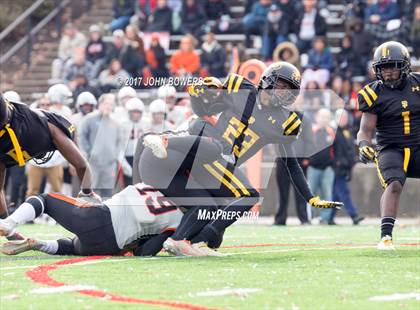 Thumbnail 3 in St. Frances Academy vs. McDonogh photogallery.