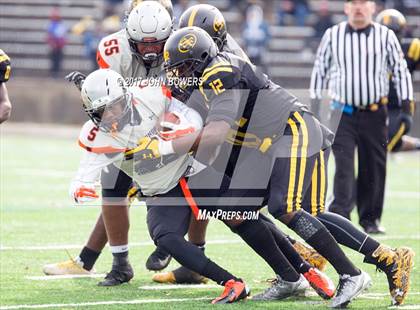 Thumbnail 2 in St. Frances Academy vs. McDonogh photogallery.