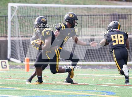 Thumbnail 3 in St. Frances Academy vs. McDonogh photogallery.