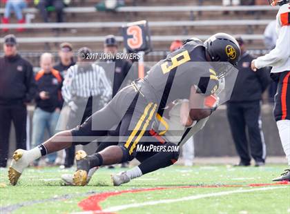 Thumbnail 3 in St. Frances Academy vs. McDonogh photogallery.