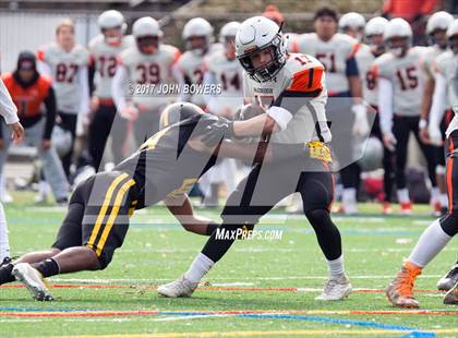 Thumbnail 3 in St. Frances Academy vs. McDonogh photogallery.