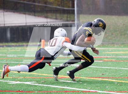 Thumbnail 2 in St. Frances Academy vs. McDonogh photogallery.