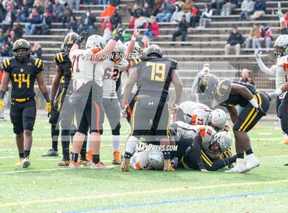 Thumbnail 1 in St. Frances Academy vs. McDonogh photogallery.