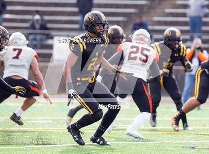 Thumbnail 3 in St. Frances Academy vs. McDonogh photogallery.