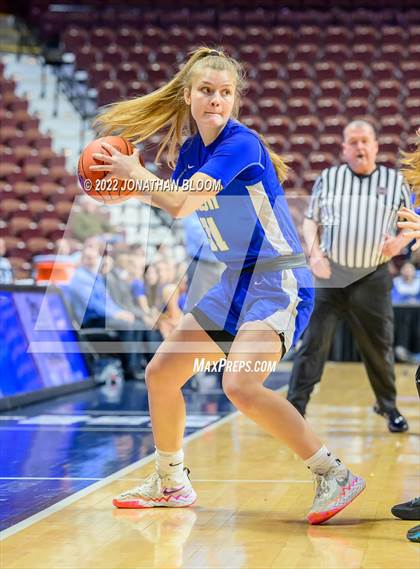 Thumbnail 3 in Bacon Academy vs. Holy Cross (CIAC Class M Final) photogallery.