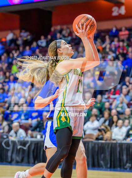 Thumbnail 3 in Bacon Academy vs. Holy Cross (CIAC Class M Final) photogallery.