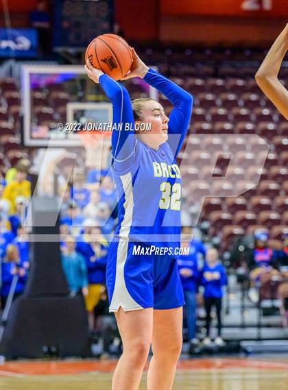 Thumbnail 2 in Bacon Academy vs. Holy Cross (CIAC Class M Final) photogallery.