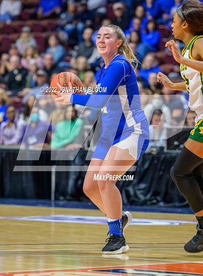 Thumbnail 3 in Bacon Academy vs. Holy Cross (CIAC Class M Final) photogallery.