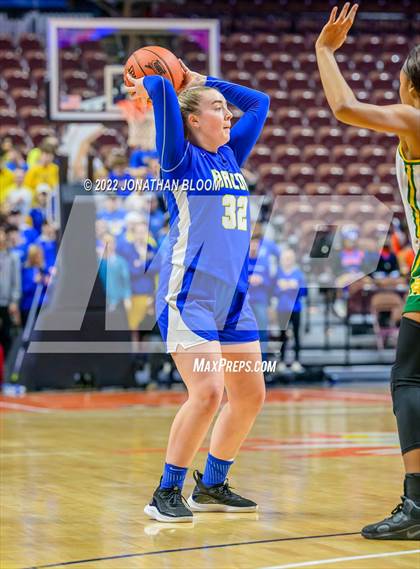 Thumbnail 1 in Bacon Academy vs. Holy Cross (CIAC Class M Final) photogallery.