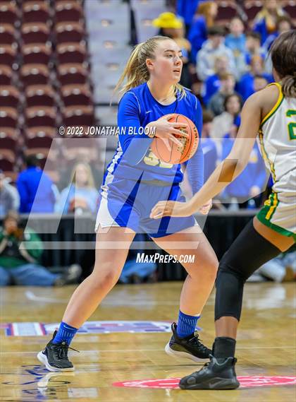 Thumbnail 2 in Bacon Academy vs. Holy Cross (CIAC Class M Final) photogallery.