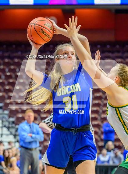 Thumbnail 3 in Bacon Academy vs. Holy Cross (CIAC Class M Final) photogallery.