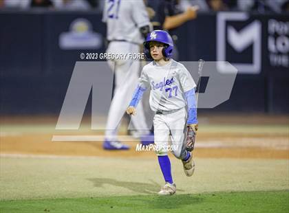 Thumbnail 1 in Santa Margarita vs. JSerra Catholic photogallery.