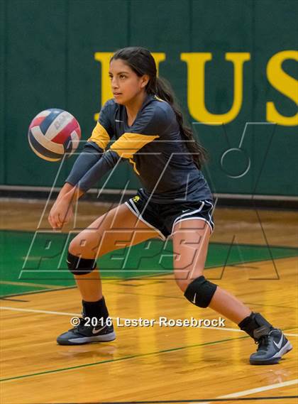 Thumbnail 2 in East Central vs Holmes JV photogallery.