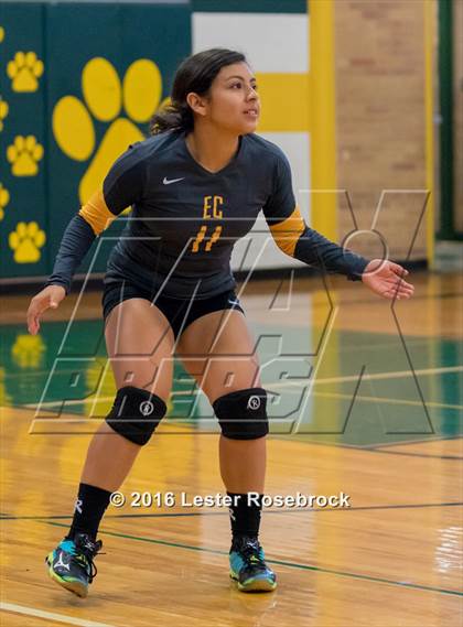Thumbnail 1 in East Central vs Holmes JV photogallery.