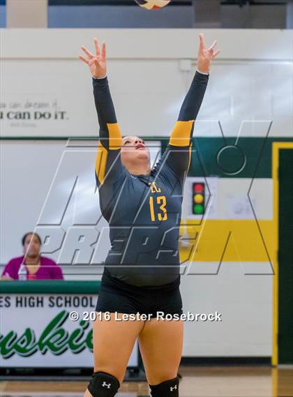 Thumbnail 3 in East Central vs Holmes JV photogallery.