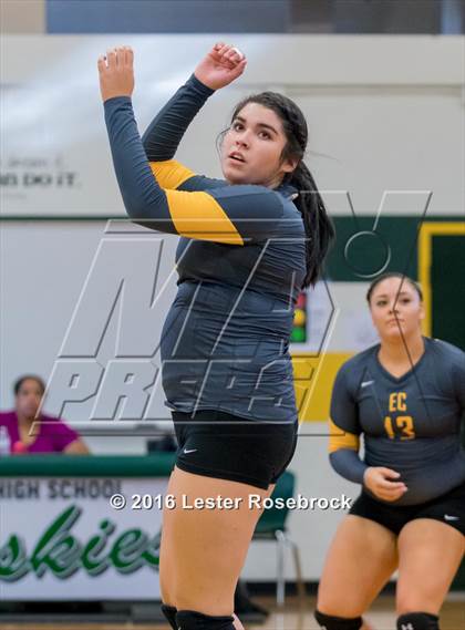Thumbnail 2 in East Central vs Holmes JV photogallery.