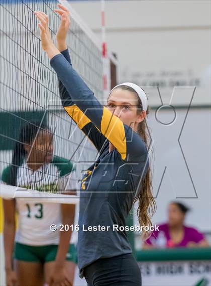 Thumbnail 1 in East Central vs Holmes JV photogallery.