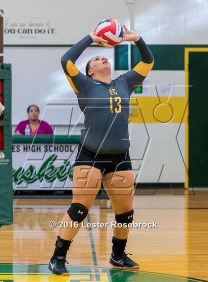 Thumbnail 2 in East Central vs Holmes JV photogallery.