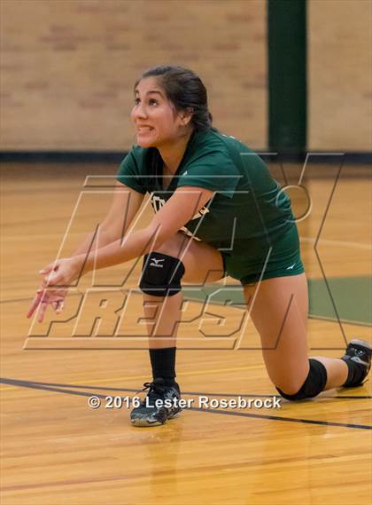 Thumbnail 2 in East Central vs Holmes JV photogallery.