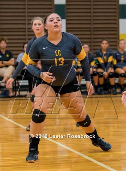 Thumbnail 3 in East Central vs Holmes JV photogallery.