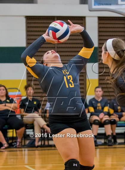 Thumbnail 3 in East Central vs Holmes JV photogallery.