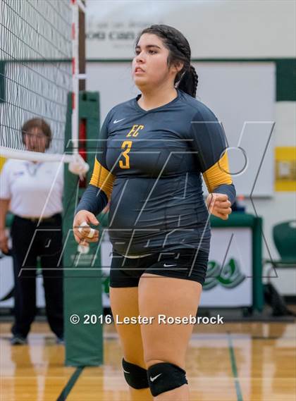 Thumbnail 1 in East Central vs Holmes JV photogallery.