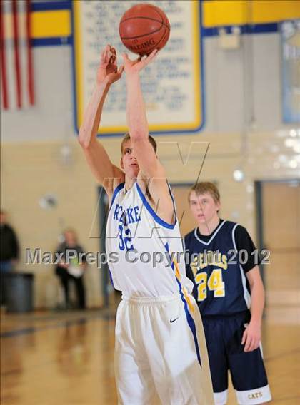 Thumbnail 3 in River Falls vs. Rice Lake photogallery.