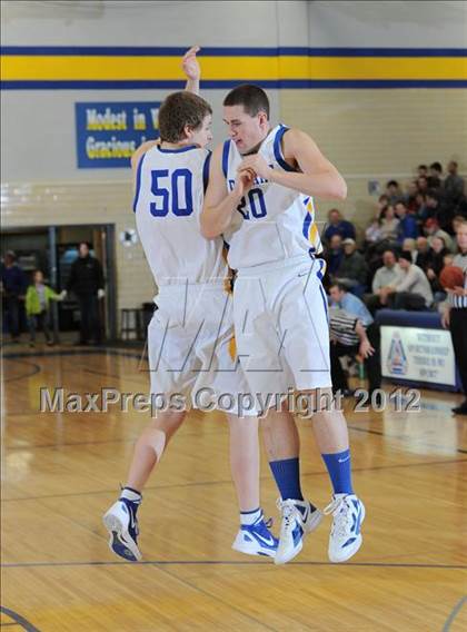 Thumbnail 2 in River Falls vs. Rice Lake photogallery.