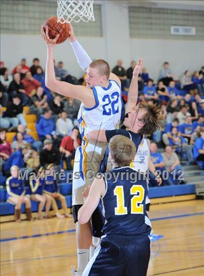 Thumbnail 2 in River Falls vs. Rice Lake photogallery.