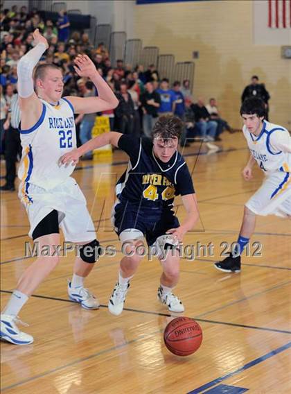 Thumbnail 3 in River Falls vs. Rice Lake photogallery.