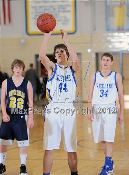 Thumbnail 1 in River Falls vs. Rice Lake photogallery.