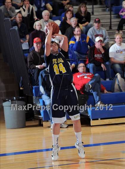 Thumbnail 3 in River Falls vs. Rice Lake photogallery.
