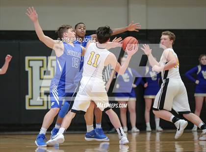 Thumbnail 1 in Hendersonville vs Wilson Central (TSSAA District 9-AAA Quarterfinal) photogallery.