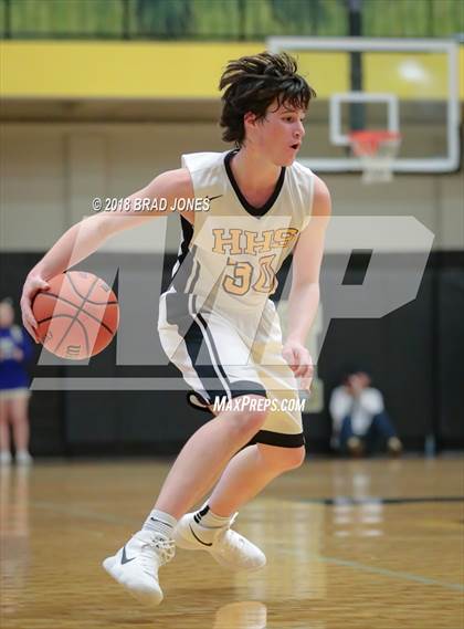 Thumbnail 2 in Hendersonville vs Wilson Central (TSSAA District 9-AAA Quarterfinal) photogallery.