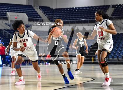 Thumbnail 2 in Cypress Springs vs. Duncanville (RCS Sports Kickoff Classic) photogallery.