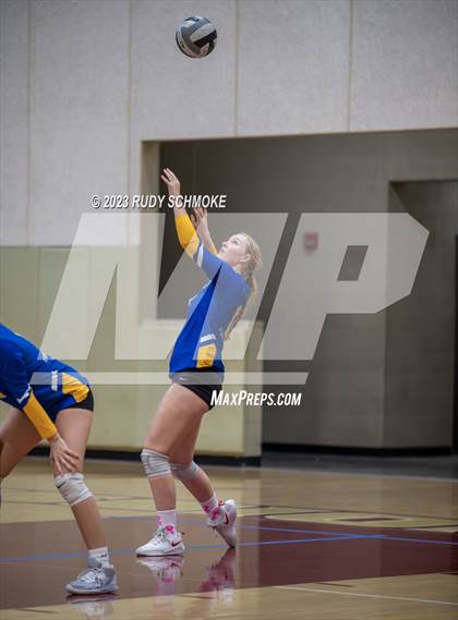 Thumbnail 3 in San Pasqual @ Mission Hills photogallery.