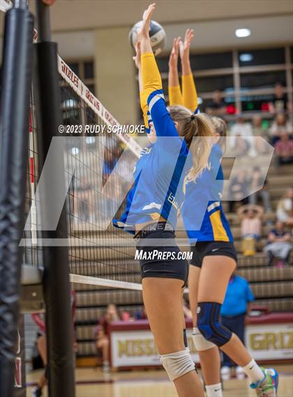 Thumbnail 2 in San Pasqual @ Mission Hills photogallery.