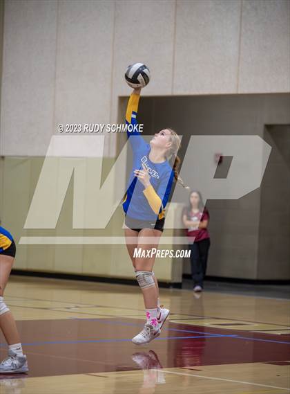Thumbnail 2 in San Pasqual @ Mission Hills photogallery.