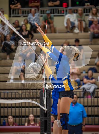 Thumbnail 2 in San Pasqual @ Mission Hills photogallery.