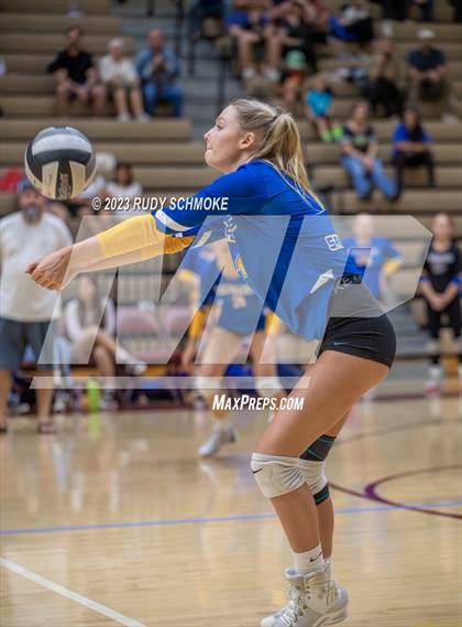 Thumbnail 2 in San Pasqual @ Mission Hills photogallery.