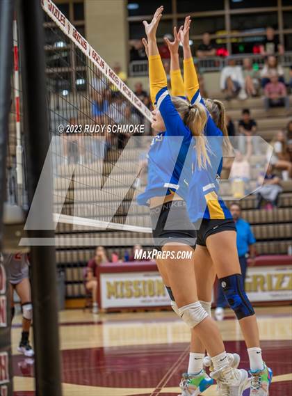 Thumbnail 3 in San Pasqual @ Mission Hills photogallery.