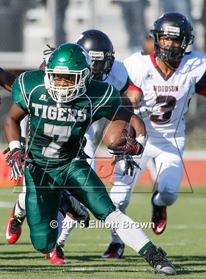 Thumbnail 2 in Woodson vs Wilson (DCIAA Final) photogallery.