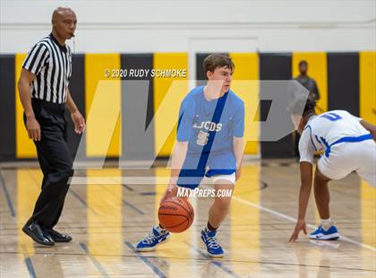 Thumbnail 1 in San Diego vs. La Jolla Country Day (Battle at the bay) photogallery.