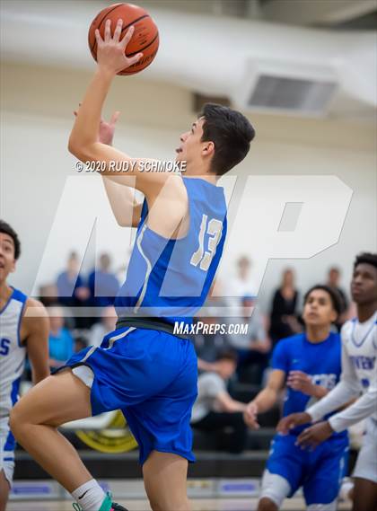 Thumbnail 3 in San Diego vs. La Jolla Country Day (Battle at the bay) photogallery.