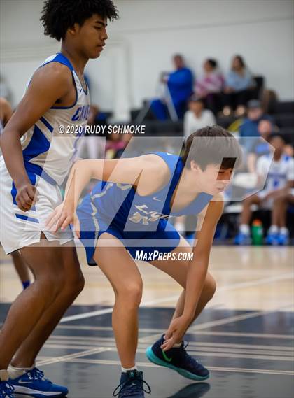 Thumbnail 3 in San Diego vs. La Jolla Country Day (Battle at the bay) photogallery.